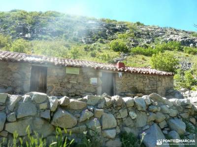 Laguna Grande,Garganta Gredos;ruta senderismo la jarosa guadarrama viajes en octubre floracion valle